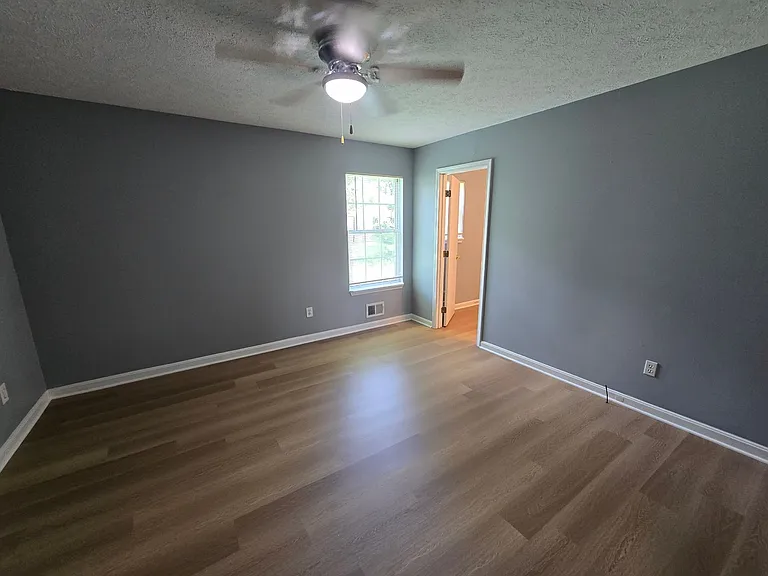 3706 Locust Ave — Photo 22