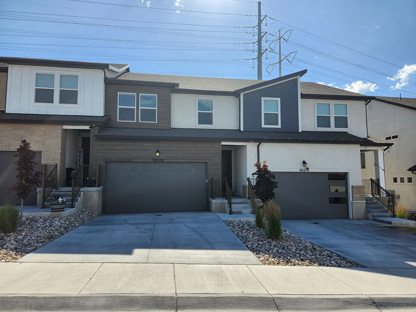 Spacious 3-Bedroom Bluffdale Townhome — Photo 1