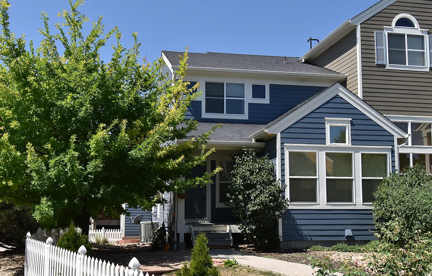 3 bed, 3.5 bath, 1862 sqft, $2,325 — Photo 1