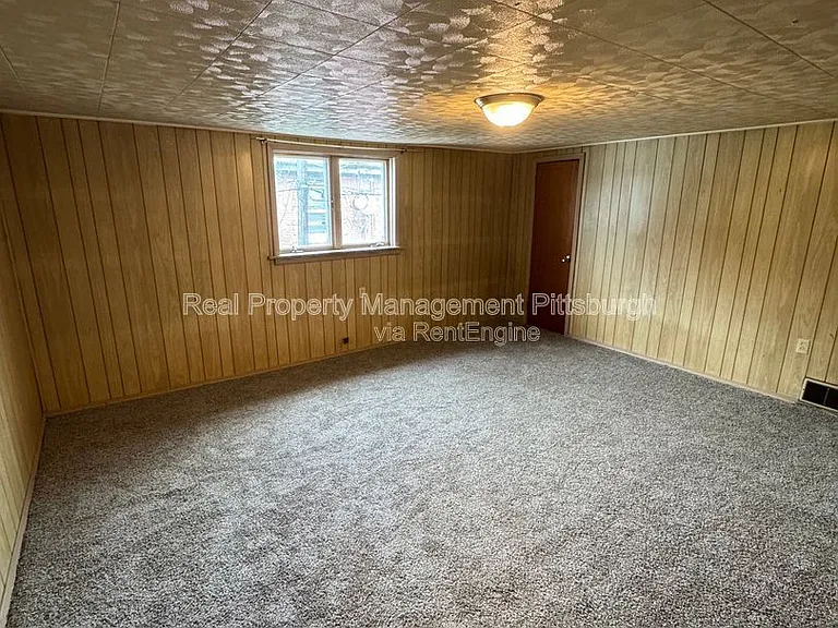 2812 Edwards Way — Photo 7