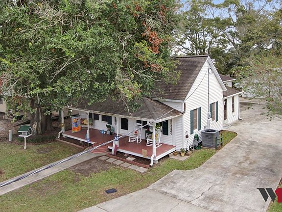 2nd image of 324 Railroad Ave