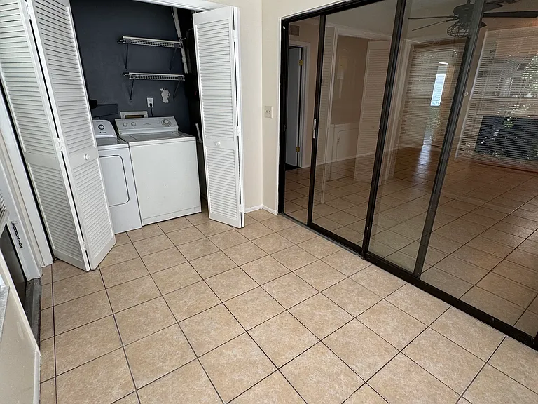 2155 Bancroft Pl — Photo 8