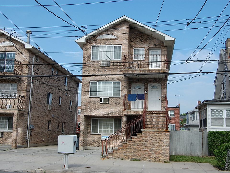 1st image of 250 Graff Ave