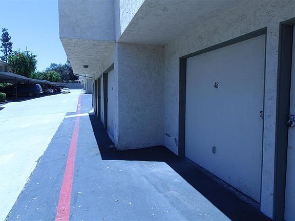 3rd image of 132 S Pierce St #132