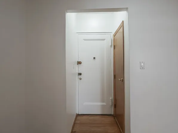 3250 Coney Island Avenue image 2 of 16