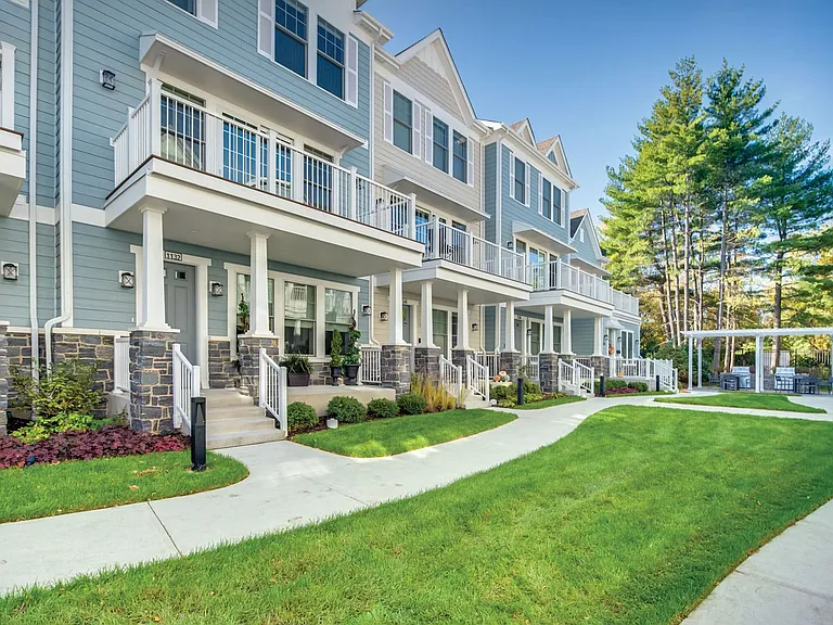 Eldridge Townhomes — Photo 42