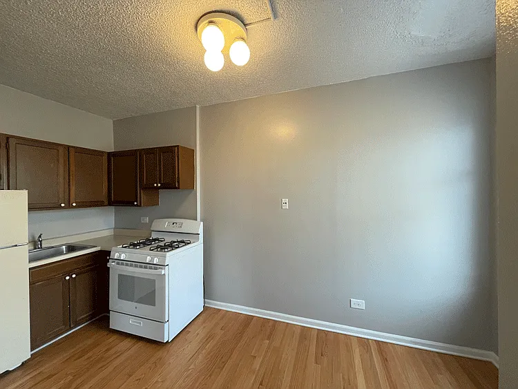 Buena Terrace - 4242 N Sheridan Rd — Photo 27