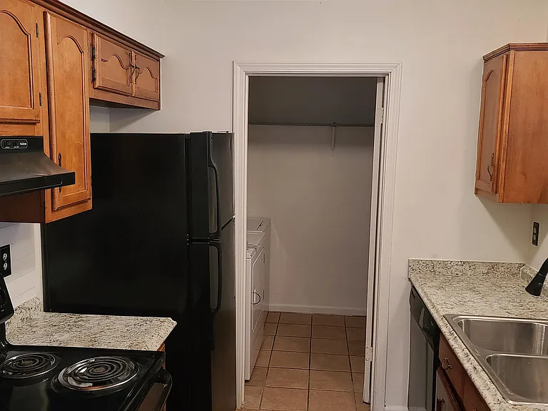 5791 Plum Valley Dr — Photo 6