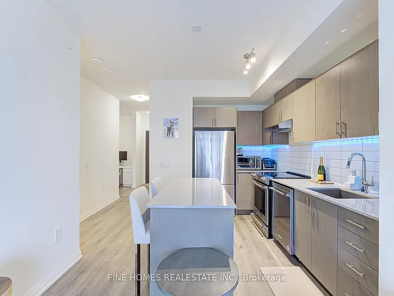 9000 Jane St #1903 — Photo 13