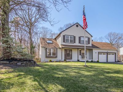 14 Samantha Drive, Coram, NY, 11727