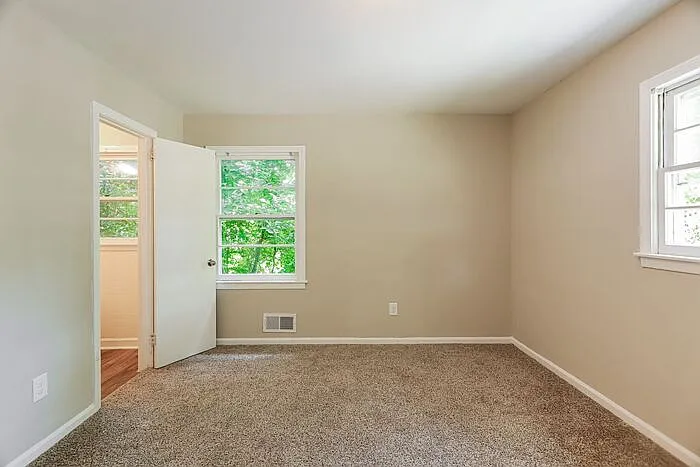 408 Sunhill Rd NW — Photo 16