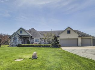 4602 Fillmore St, Jenison, MI 49428