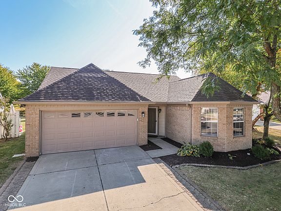 2nd image of 255 Lake Point Ln S