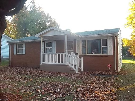 2nd image of 837 Barclay Ave