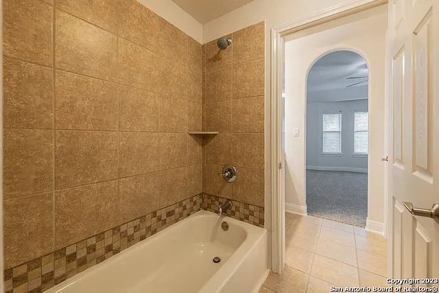 7426 Hovingham — Photo 35
