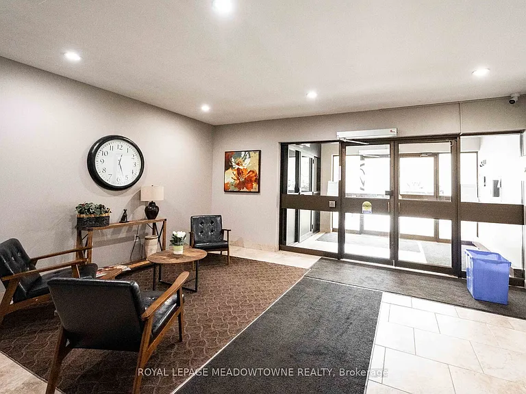 55 Yarmouth St #302 — Photo 5
