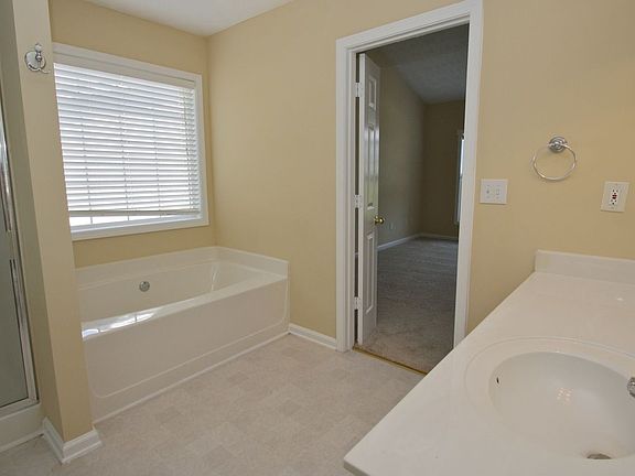 Alternate View of Master Bath
