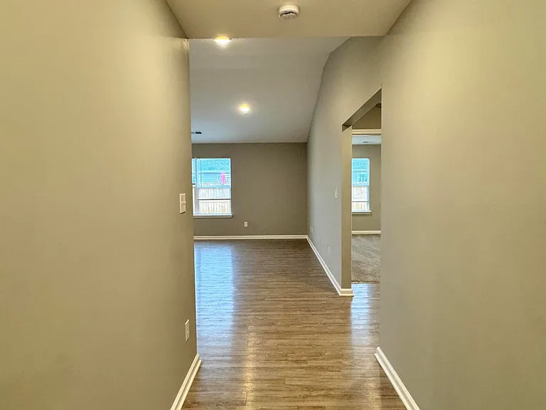 145 Candy Apple Ln — Photo 3