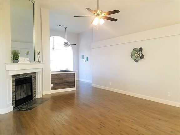 3rd image of 8109 Pickard Dr