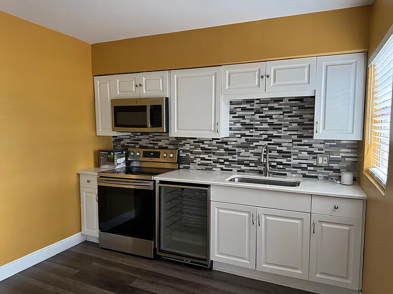 11115 Hannaway Dr — Photo 4