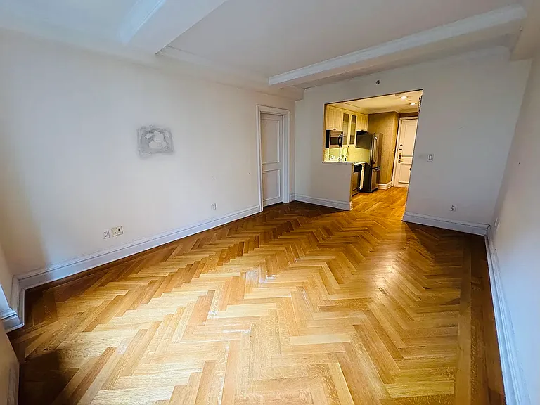 502 Park Ave #14K — Photo 13
