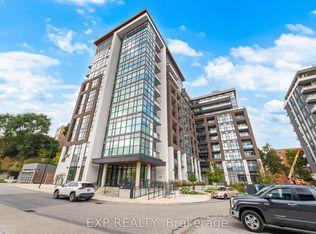 25 Neighbourhood Ln #812, Toronto, ON M8Y 0C4