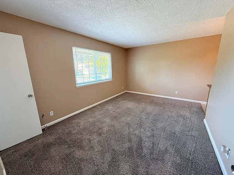 6881 Kettering Cir — Photo 20