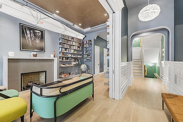 1st image of 33 W 71st St #1