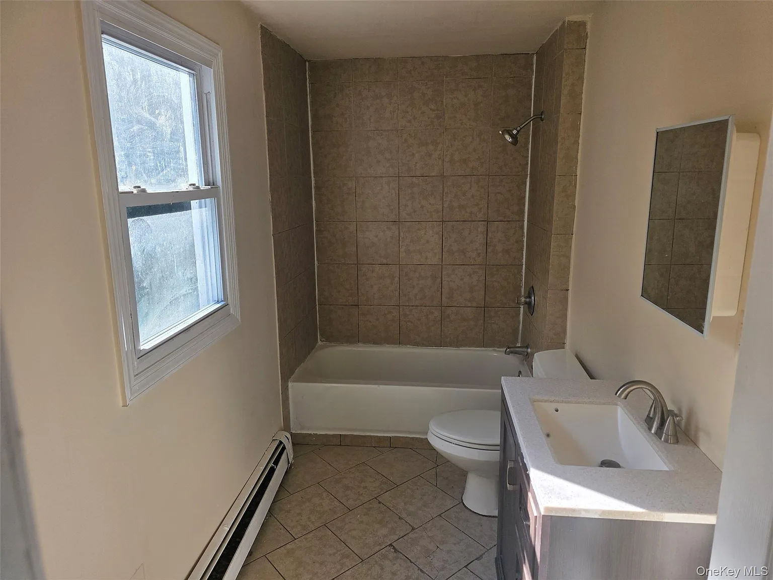 127 W Parmenter St — Photo 2
