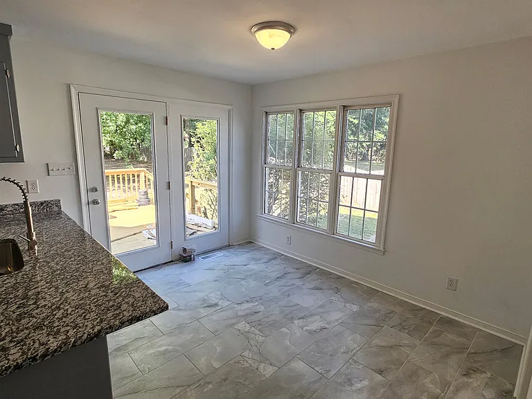 8307 Ferdinand Ln — Photo 8