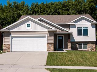 3705 46th Ave NW, Rochester, MN 55901