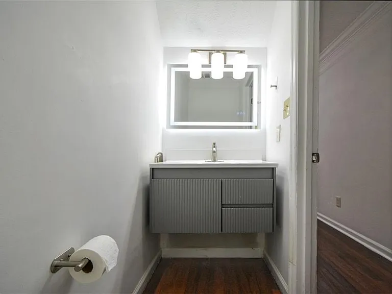 2340 Beaver Ruin Rd #26 — Photo 2