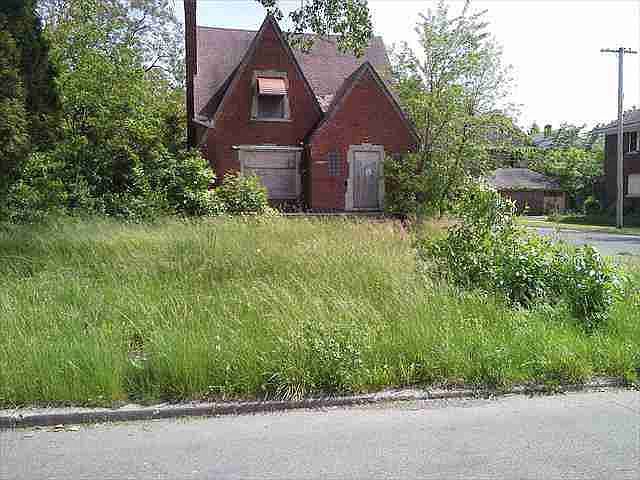 3045 Sturtevant