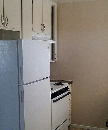 4th image of 3555 42nd St APT 8