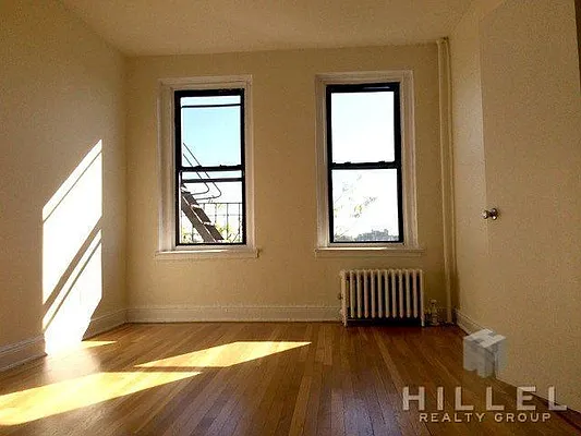 Rented by Hillel Realty Group | media 14