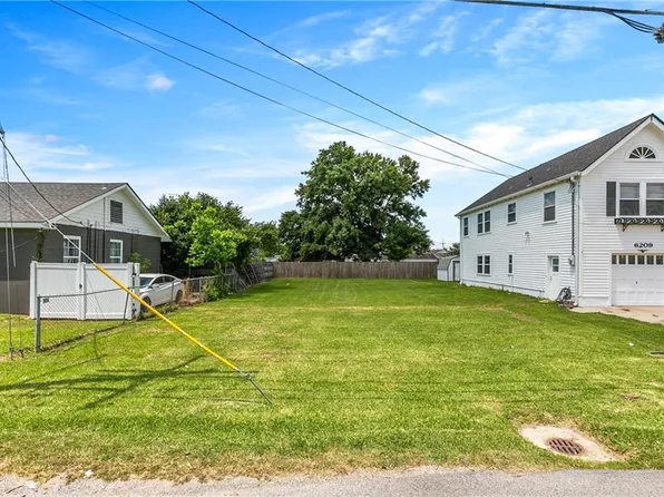 Mitchell Ave, Metairie, LA 70003