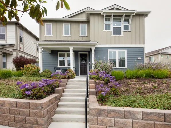 2700 Lighthouse Ln, Marina, CA 93933