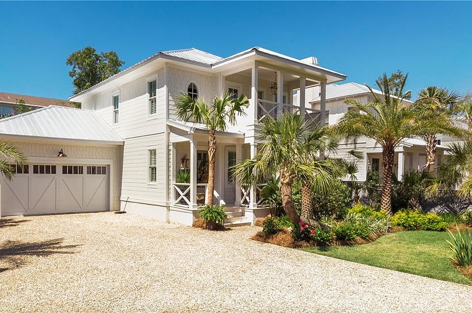 1st image of 25 Glynn Oaks Ln