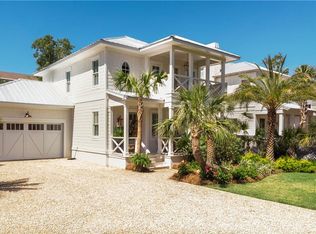 25 Glynn Oaks Ln, Saint Simons Island, GA 31522