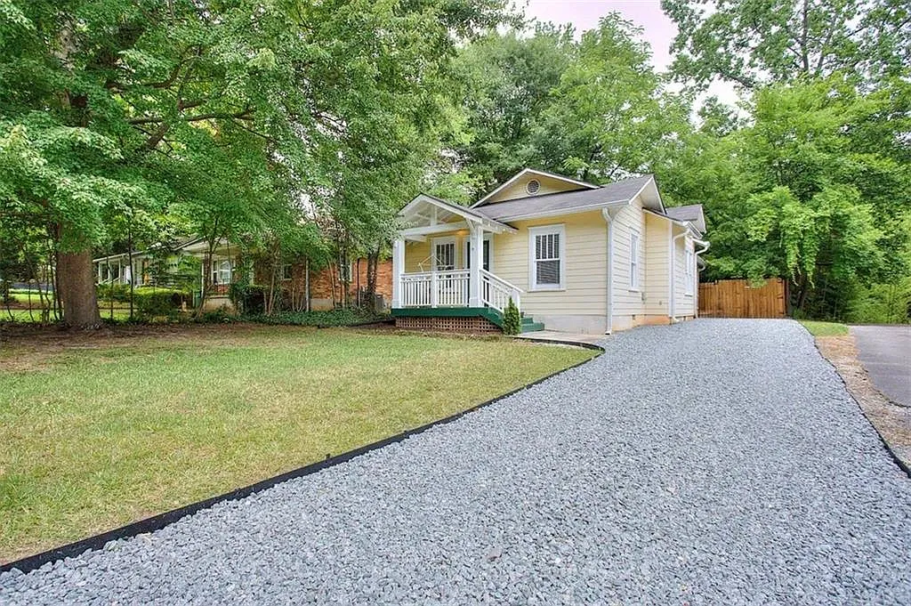 2 bed, 1.0 bath, 989 sqft, $2,500 — Photo 3