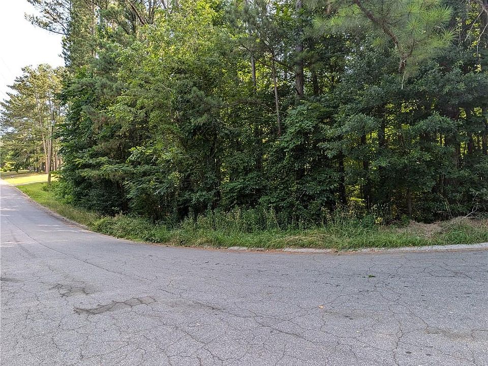 1st image of 161 Salem Woods Dr #16/17