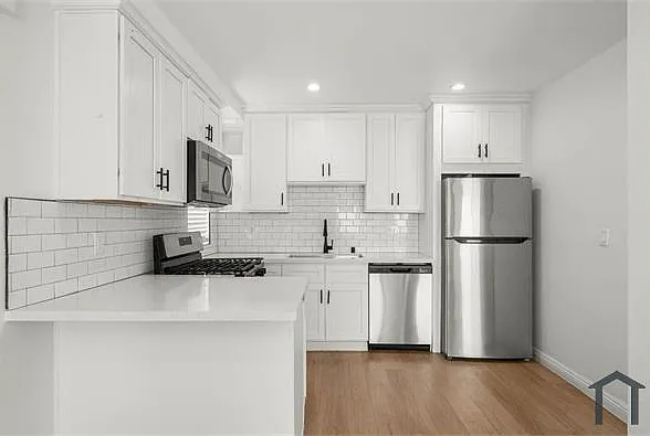 1 bed, 300 sqft, $1,495 — Photo 4