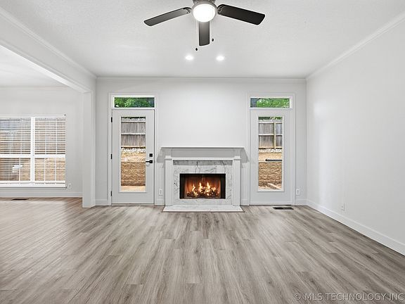 5th image of 3027 E 89th Pl S
