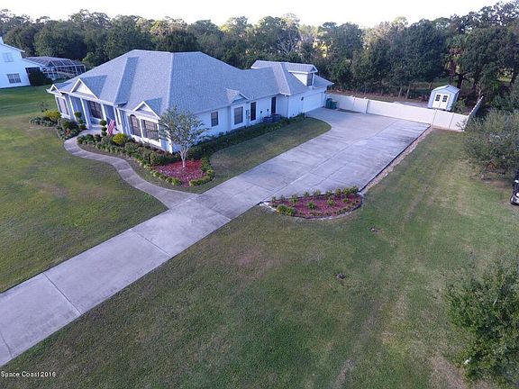3rd image of 2523 Alanna Ln S