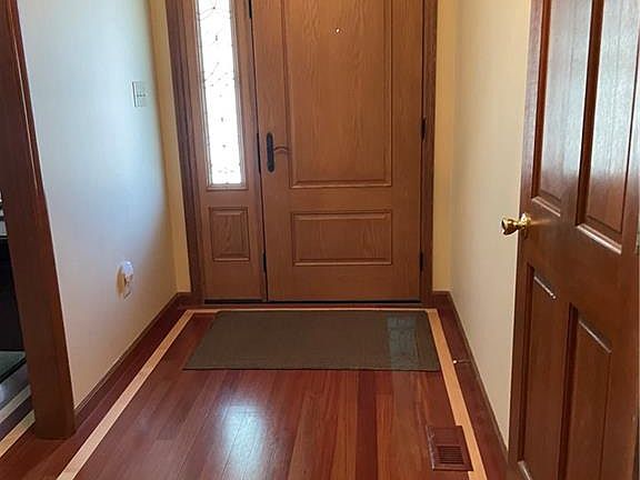 4th image of 2230 Gordon Ct