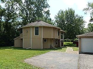 1055 W Palatine Rd, Palatine, IL 60067