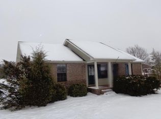 111 Hearthstone Dr, Portland, TN 37148