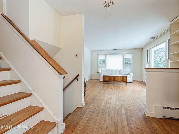 5th image of 1036 Manor Dr