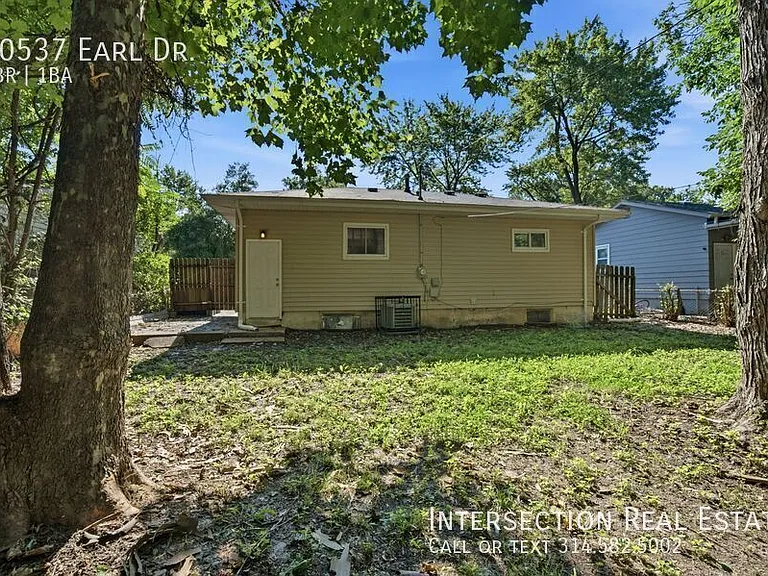 10537 Earl Dr — Photo 24