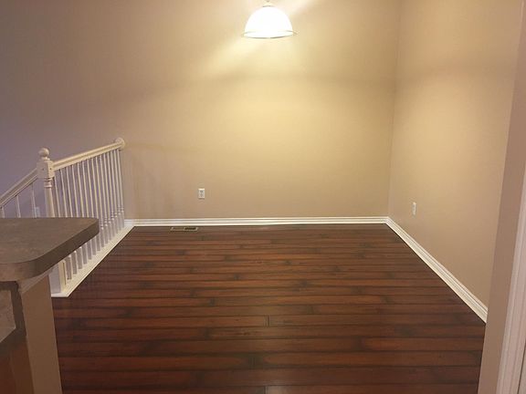 4th image of 3009 Barclay Way